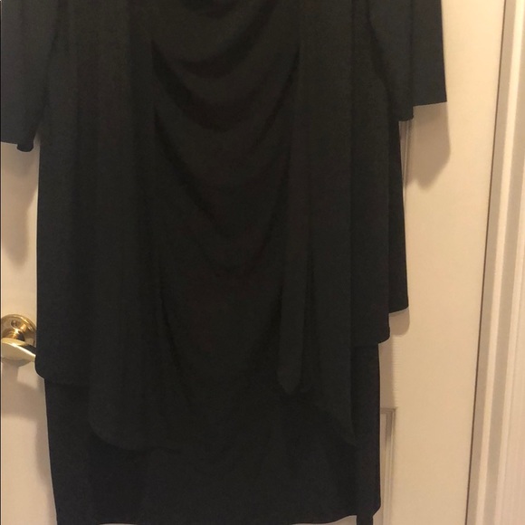 Dress - Picture 3 of 6